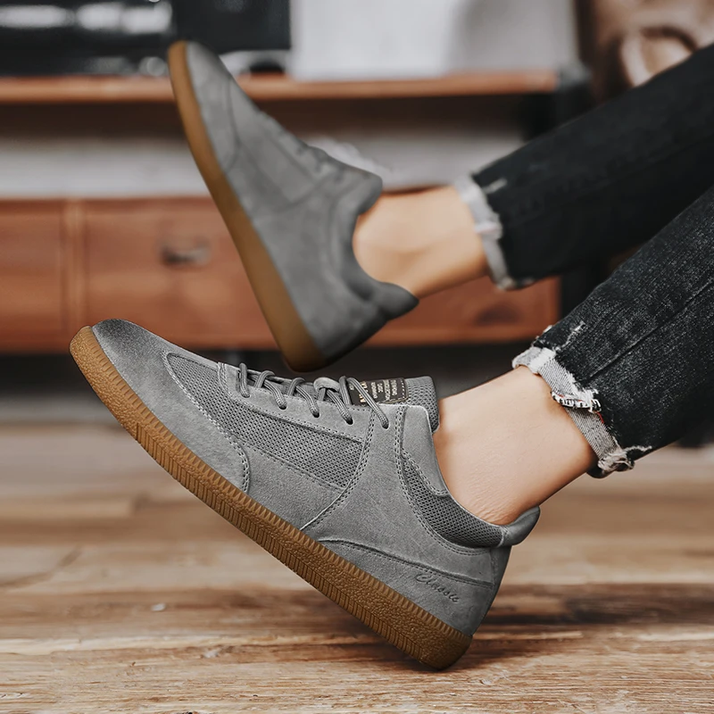 Chelsea Classic Trainers